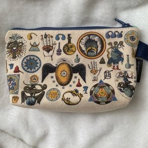 pencil bag / makeup bag